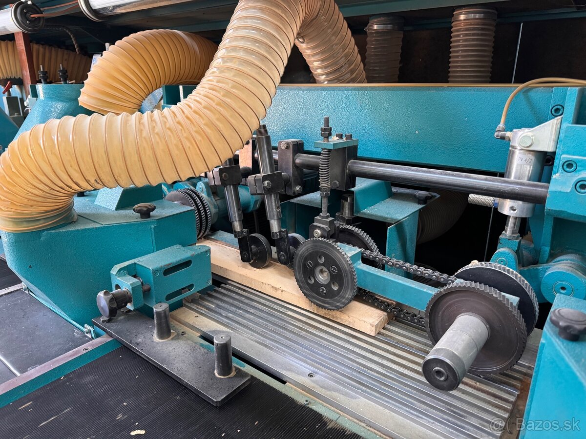 Čtyřstranná frézka TOS Svitavy P23 profil - 12