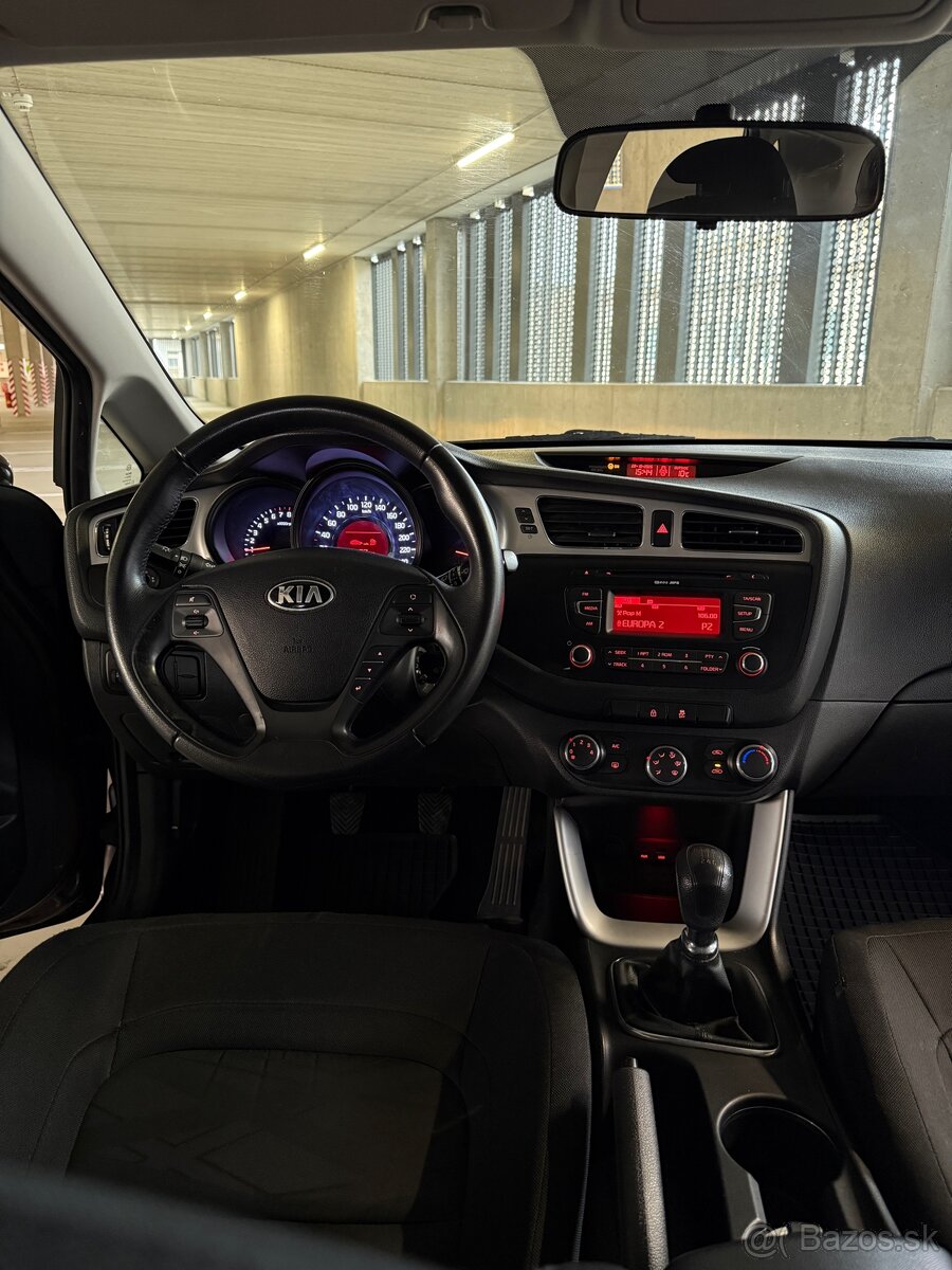 Kia Ceed 1.4i CVVT 2013 - 12