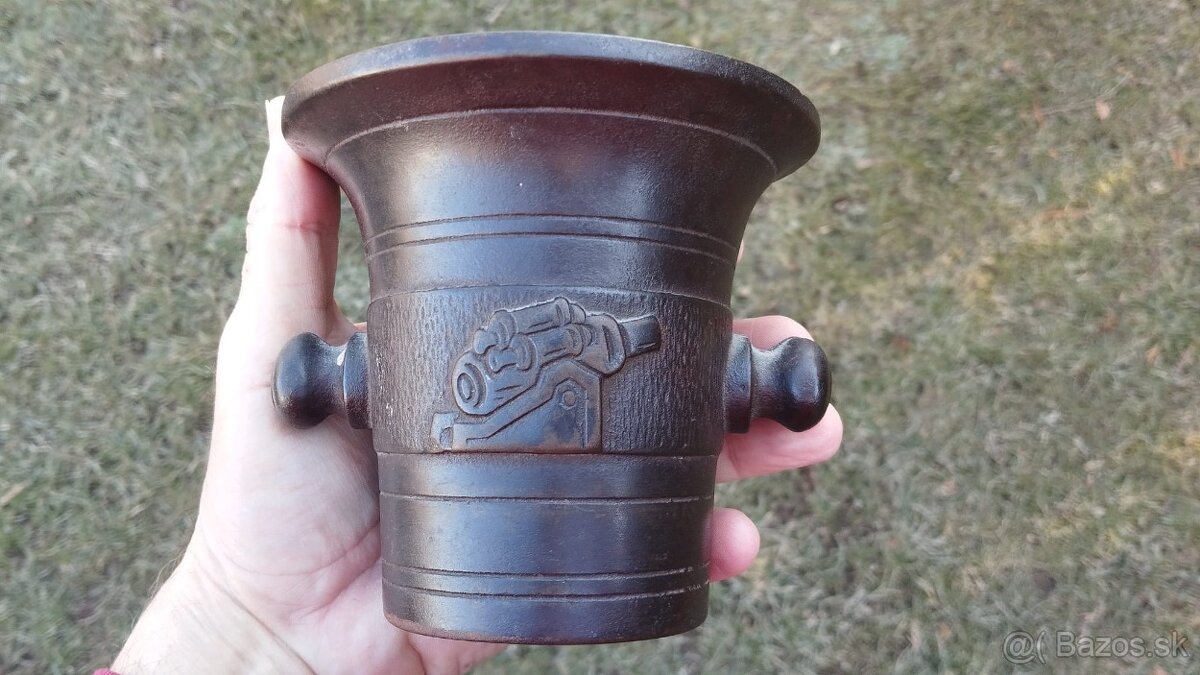 Starý válečný litinový mažiar s dělem r.1914-1916 - 12