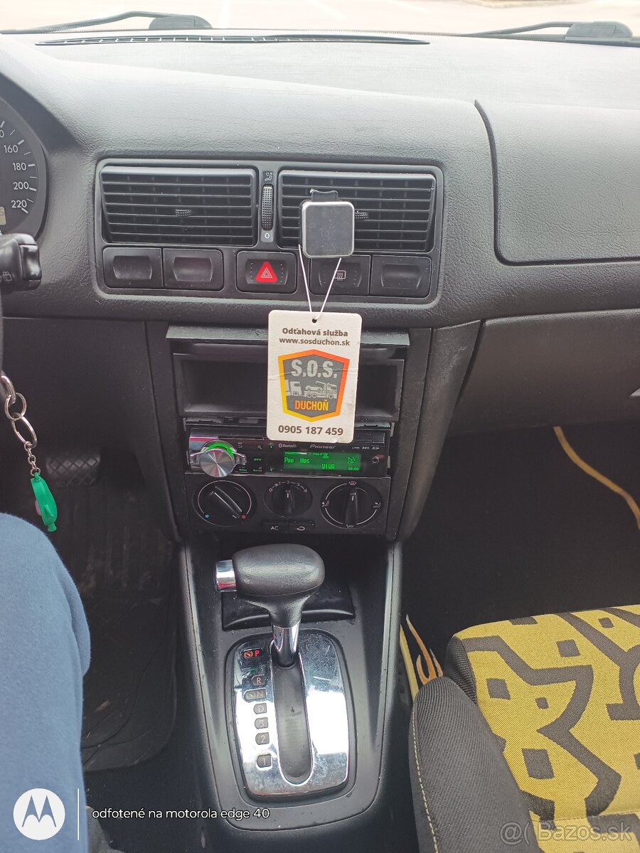 VW Golf 4,automat 1,6 SR benzin. - 12