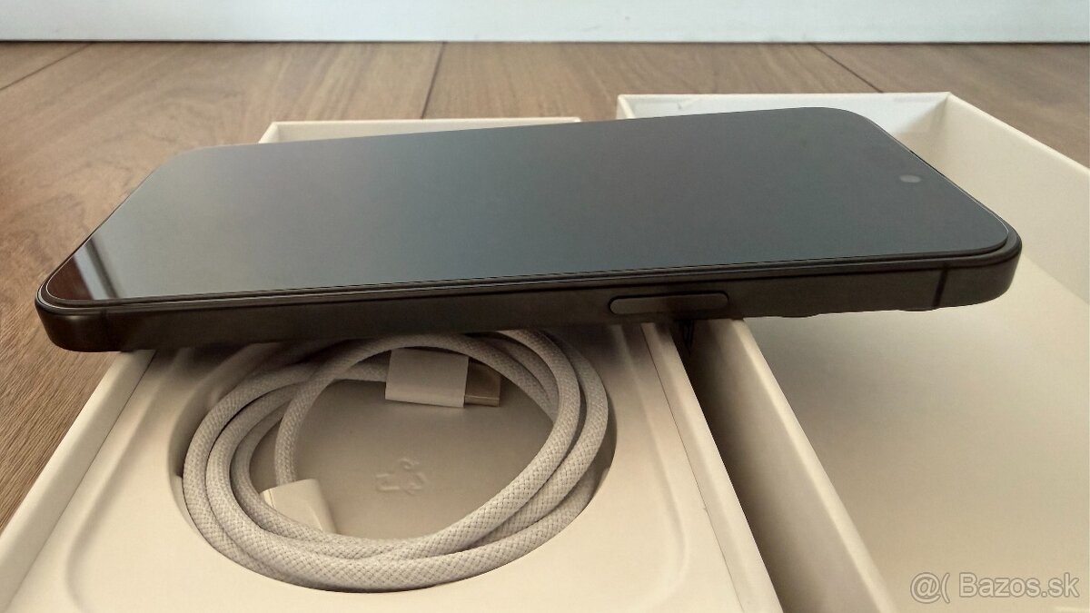 iPhone 15 Pro Max 256GB Black Titan - 12