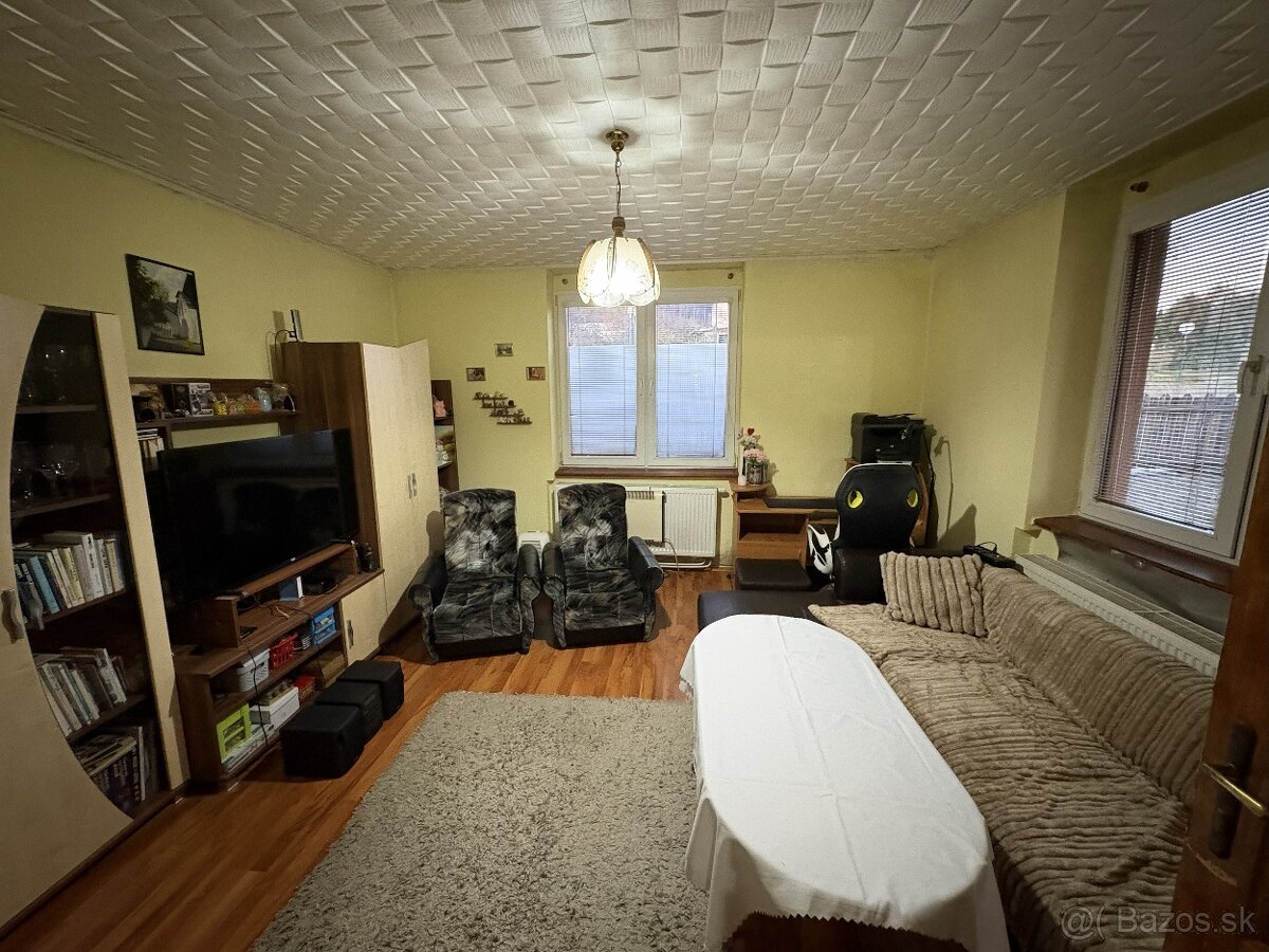 🏡 Rodinný dom v Podlaviciach – bývanie aj podnikanie - 12