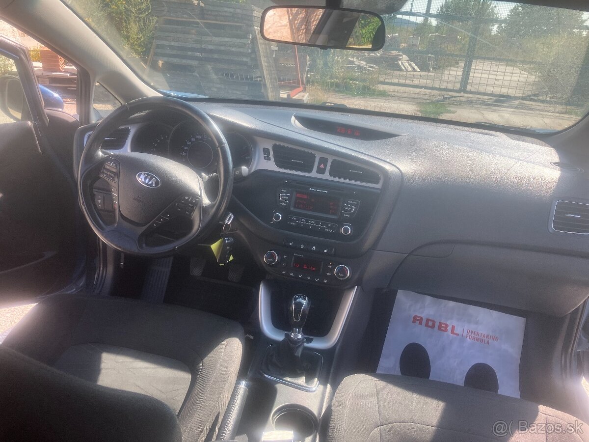 Kia Ceed 1.4 Crdi / 2014 - 12