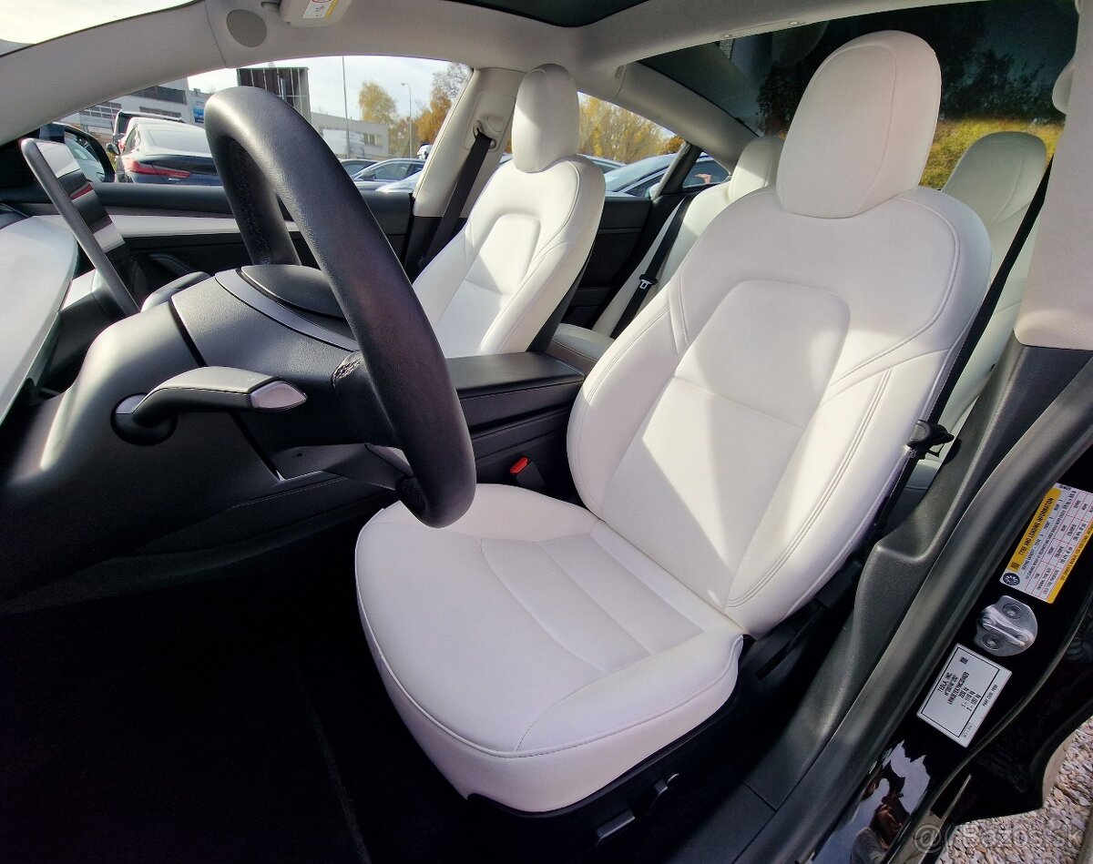 TESLA 3 LONG RANGE DUAL MOTOR AWD / REZERVOVANÉ - 12