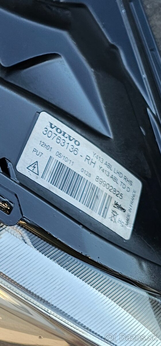 Xenony original Volvo XC60 ako nove, neposkodene - 12