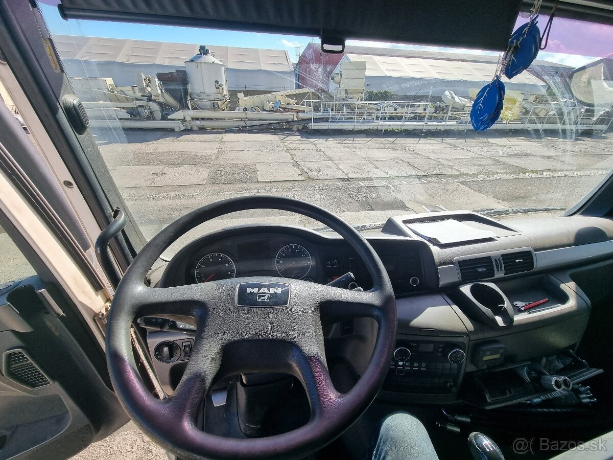 MAN TGS 26.440 6x4 (2010) kontajnerový nosič + HR Loglift - 12