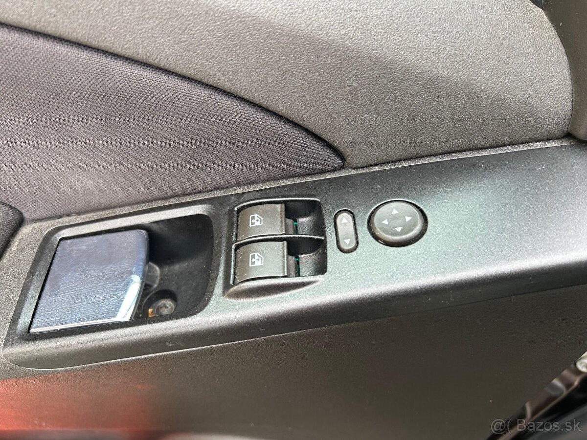 Lancia Musa 1.3 JTD MultiJet 90 Oro - 12