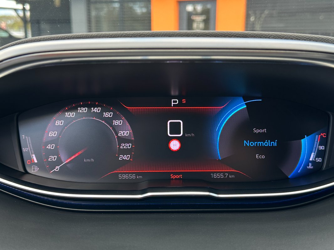 Peugeot 3008 1.5 Blue HDi A/T - REZERVOVANE - 12