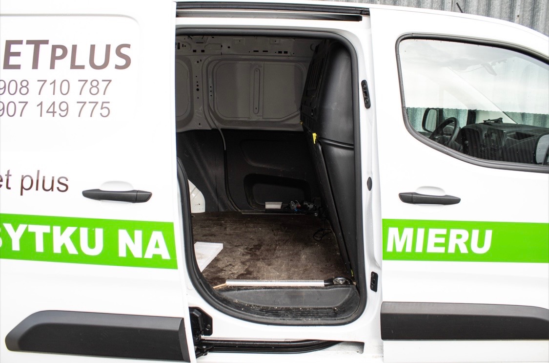 Opel Combo 1.2 Turbo | 2022 | 1. majiteľ - 12