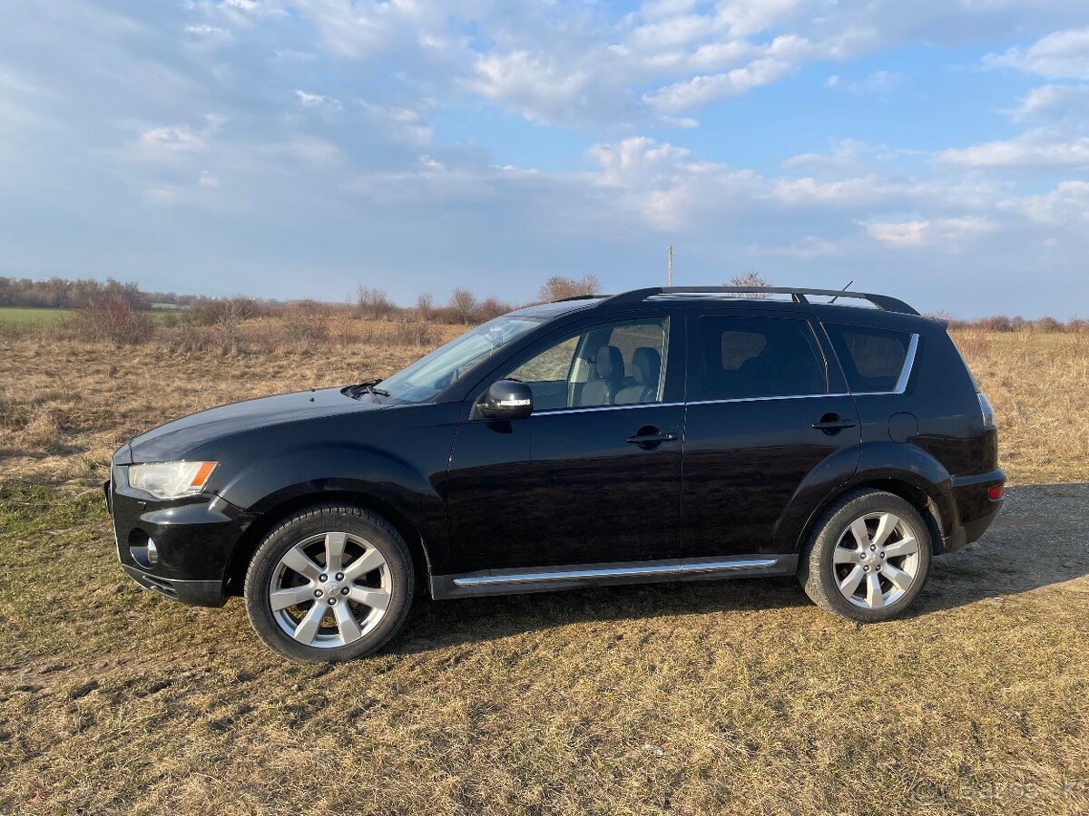 Predám MITSUBISHI Outlander - 12
