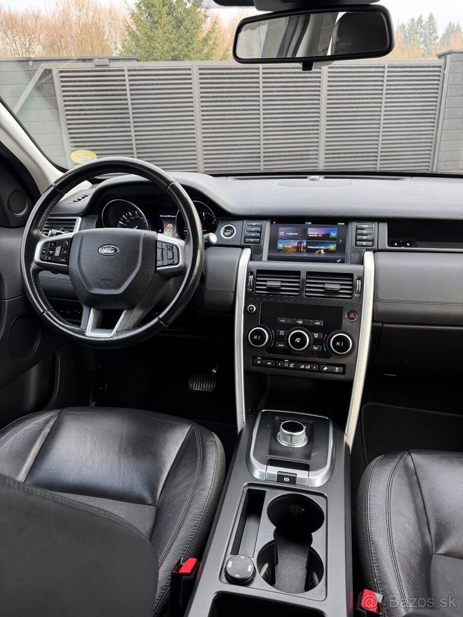 Land Rover Discovery Sport - 12