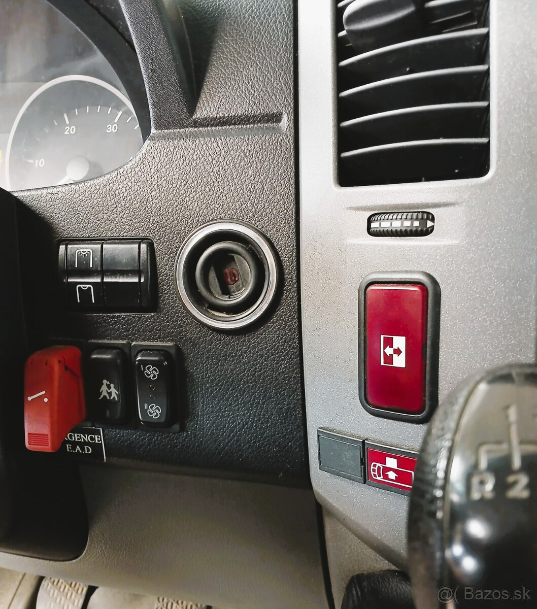 MB Sprinter 516 CDi,2014,24 míst,216tkm,2xKlima,Webasto - 12