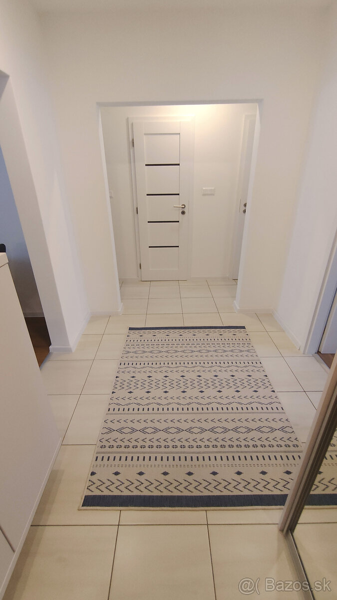 Prenájom 3 izbového bytu - 12