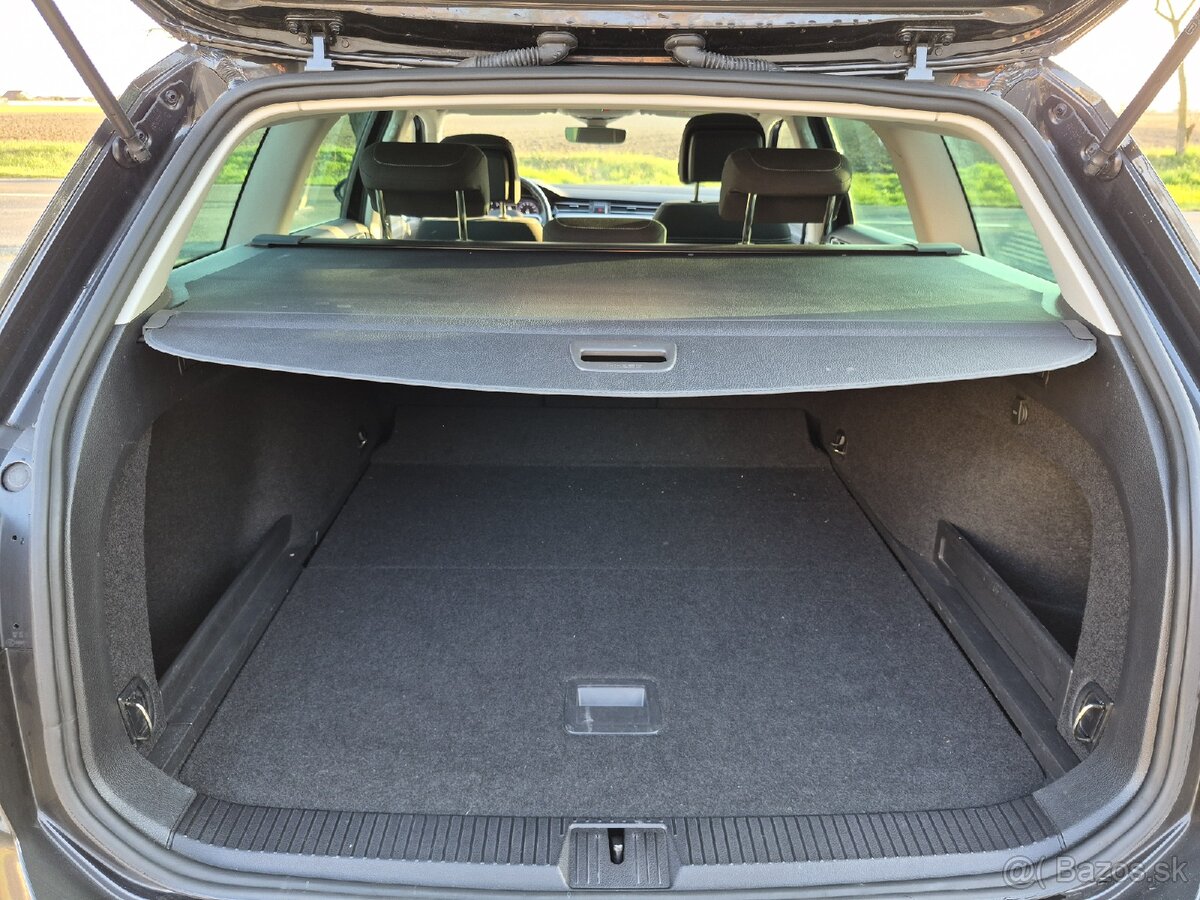 Volkswagen Passat Variant 2023 2,0 TDi DSG - 12