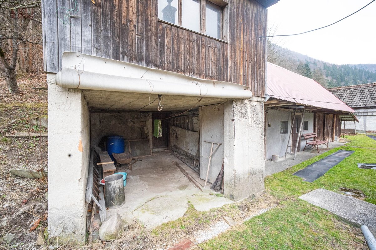NA PREDAJ RODINNÝ DOM : RUŽOMBEROK - BIELY POTOK - 12
