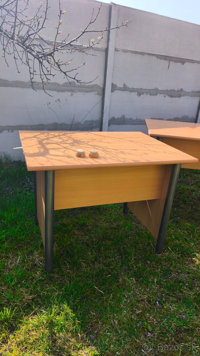 Kancelársky nábytok - 12