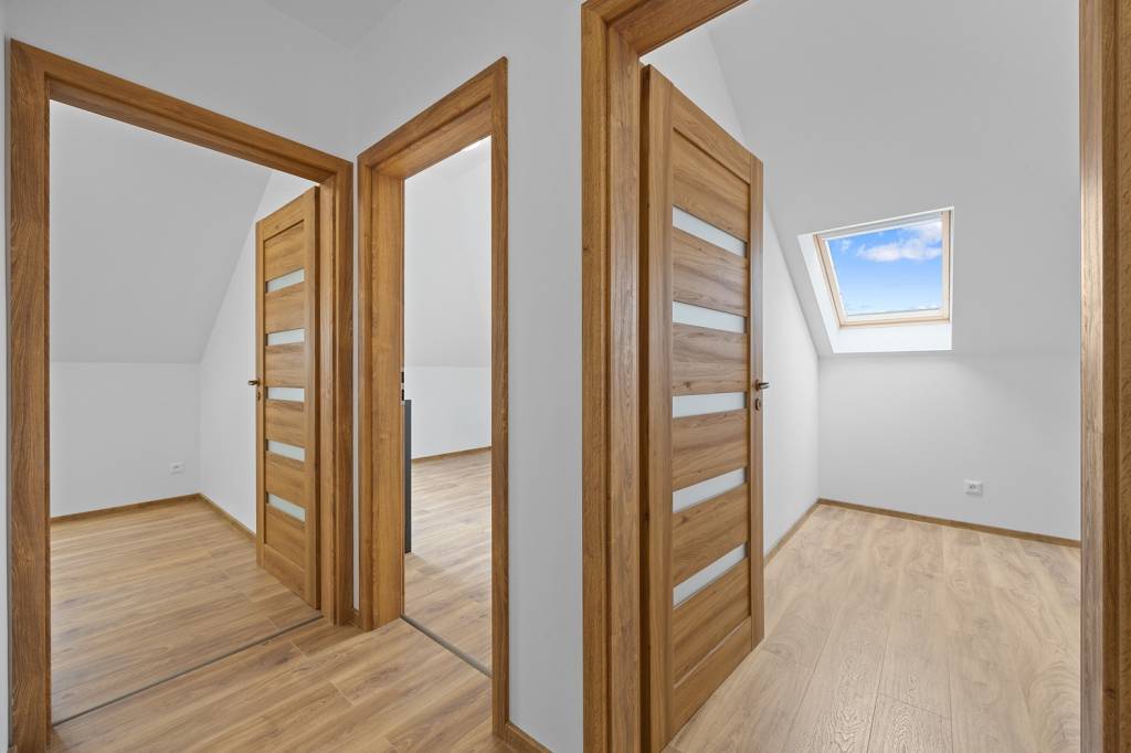 Výnimočný, luxusný, nový 4-izb. byt, centrum Záh. Bystrice - 12