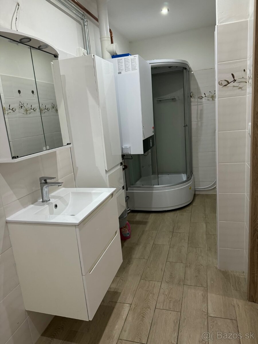 3 IZBOVÝ BYT NA PRENÁJOM 85m2 - 12