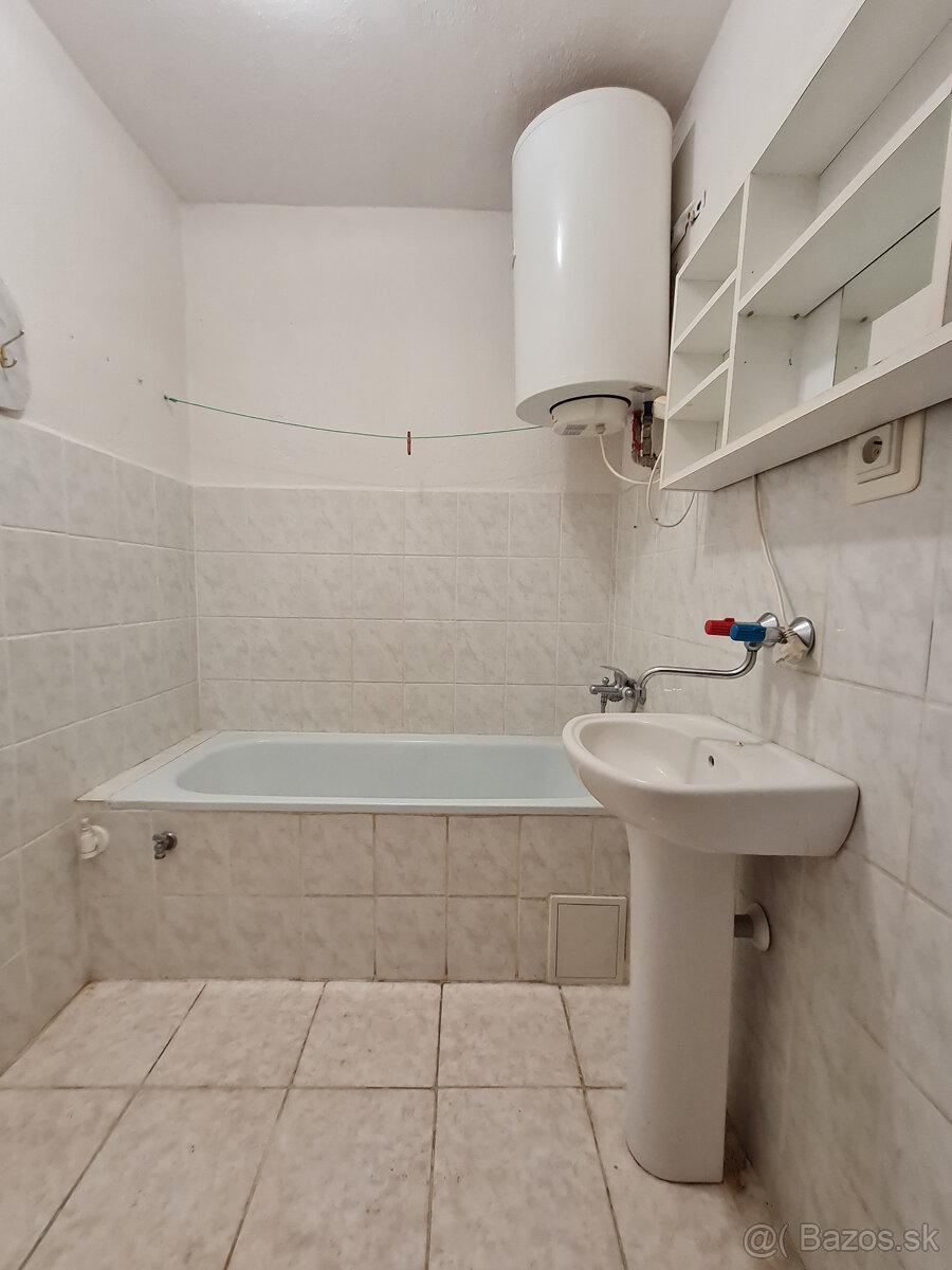 Žihľava – slnečný 3 izbový byt - 12