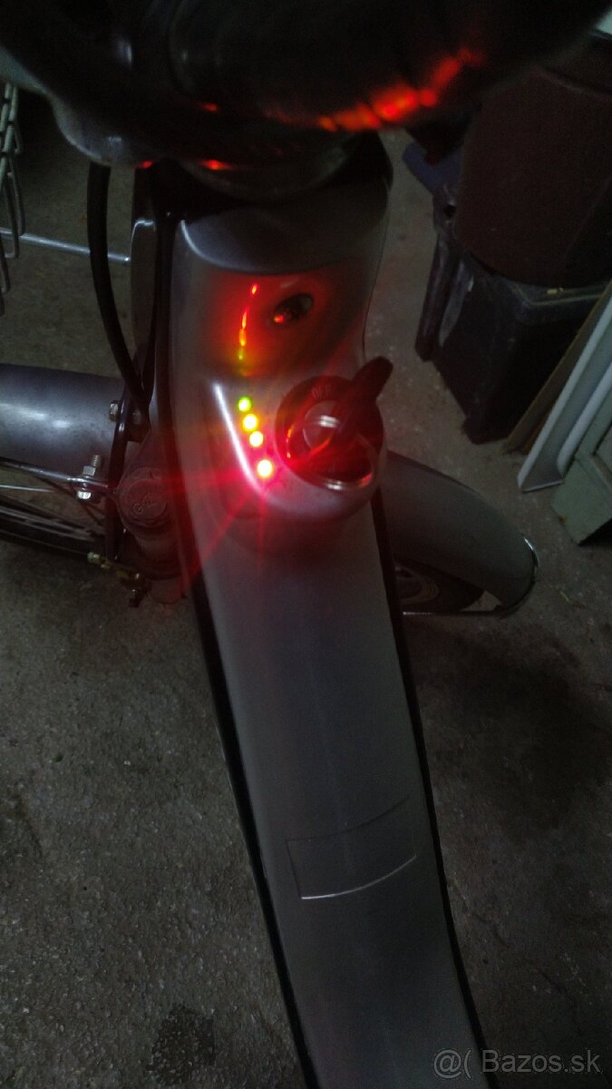2015 elektrobicykel funkčný bez batérie 36V - 12