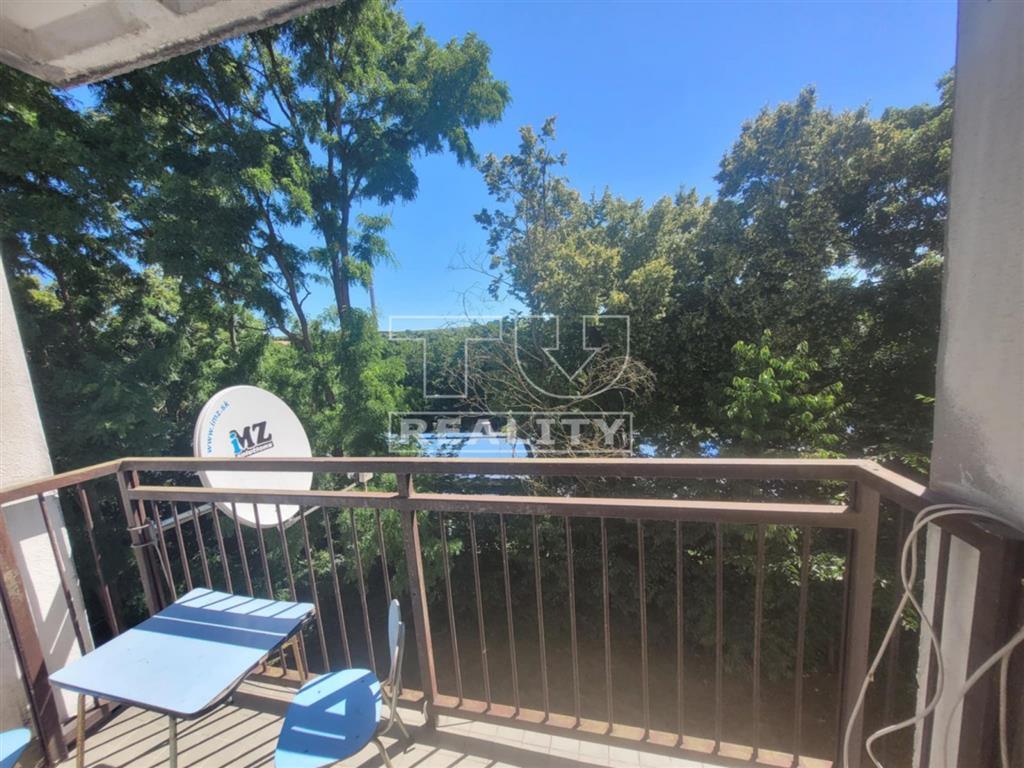 NA PREDAJ 2-IZBOVÝ BYT S DVOMI BALKÓNMI, 57m2, MYJAVA - 12