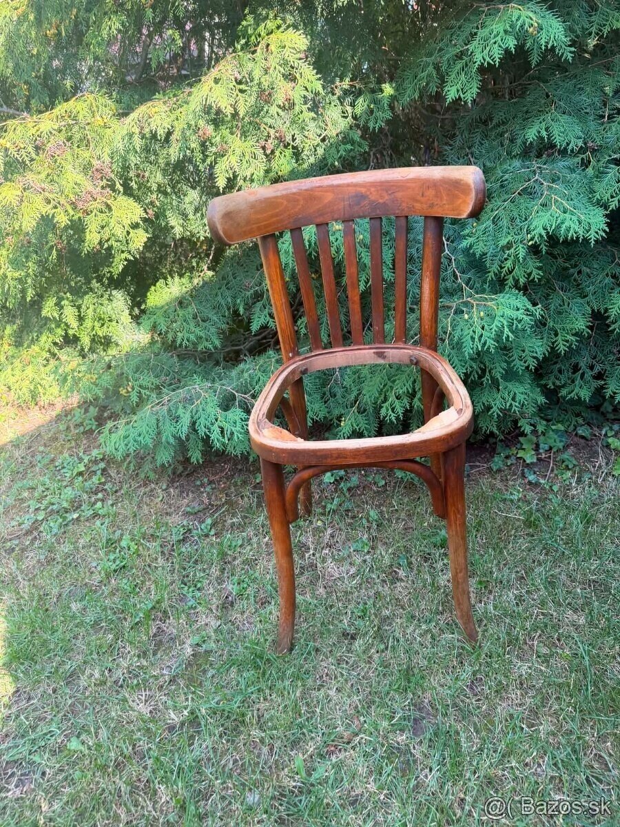 Drevená stolička Thonet - 12
