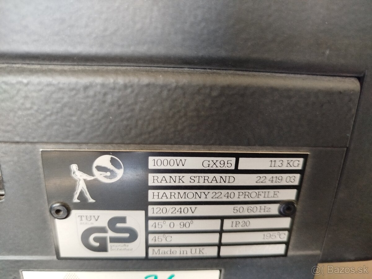 Predám Fresnel - divadelné reflektory Strand Lighting Cadenz - 12