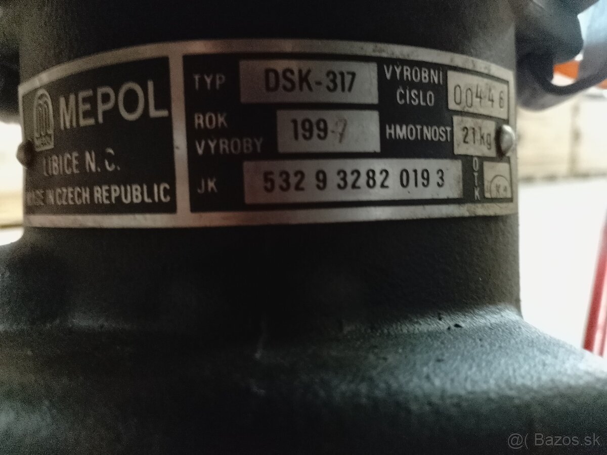 Vari malotraktor DSK-317,motor jikov JM4-003V,pluh, těleso - 12
