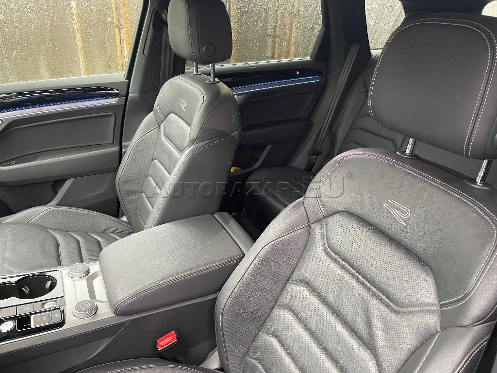 Volkswagen Touareg 3.0 V6 TDI 286k R-Line 4Motion Tiptronic - 12