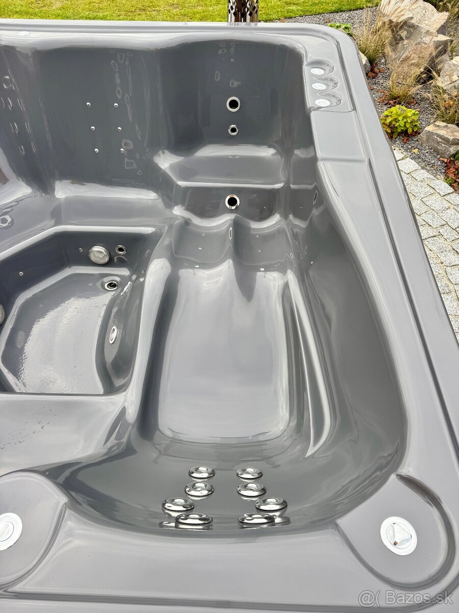 Štvorcová kúpacia kaďa, vírivka, jacuzzi - 12