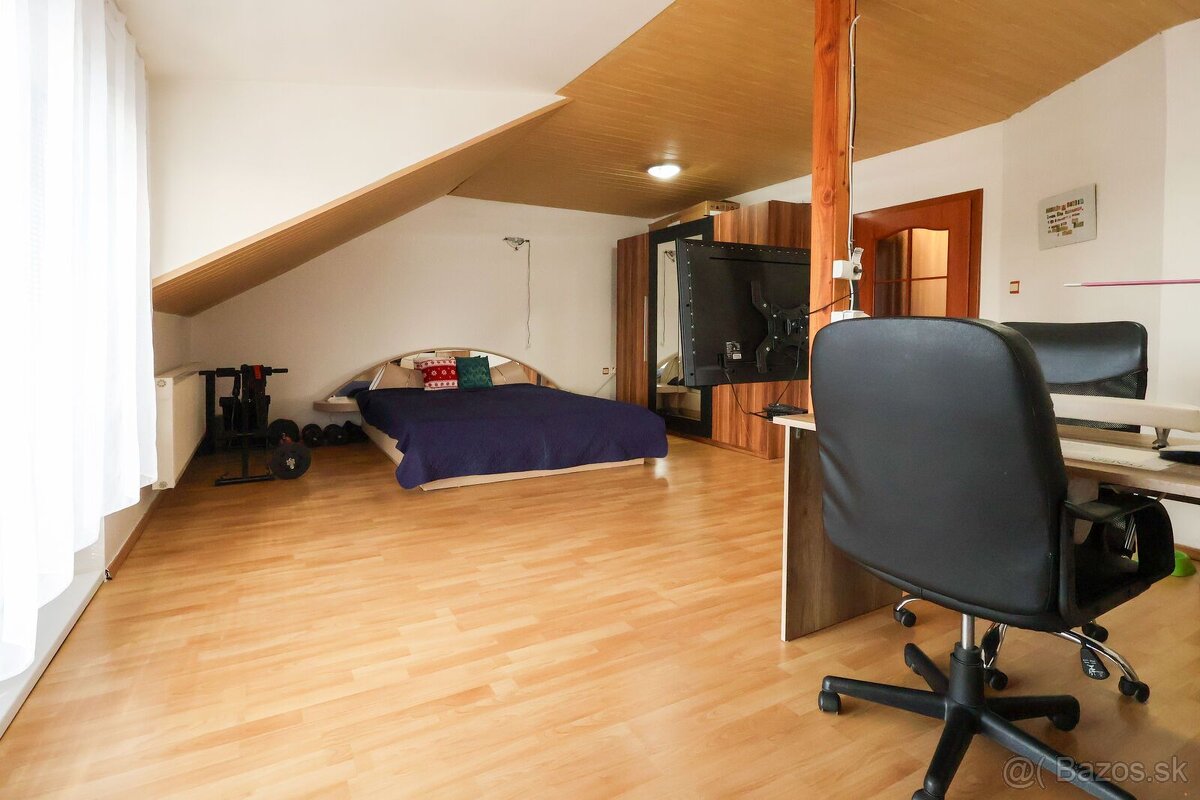 Na predaj 5-izbový rodinný dom v meste Šahy - 12