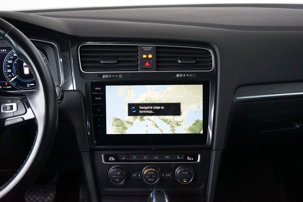 28- VOLKSWAGEN Golf, 2018, elektrina, 100 kW - 12