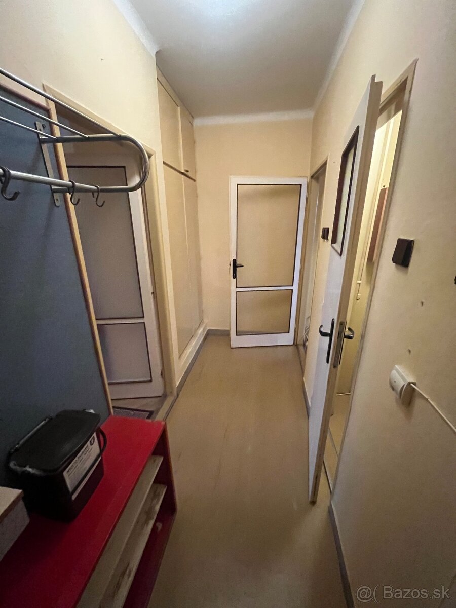 2izbovy byt v Šuranoch - 12
