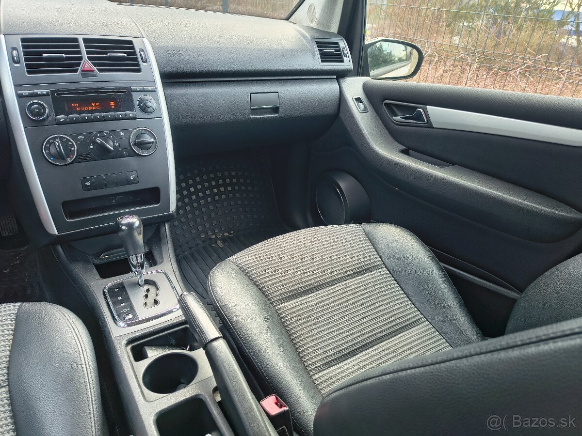 A150 benzín AUTOMAT Slovenské - 12