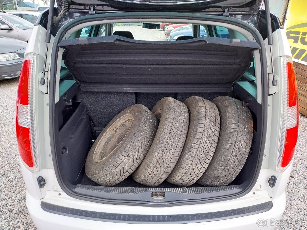 Škoda Roomster 1.2 TSI Style - 12