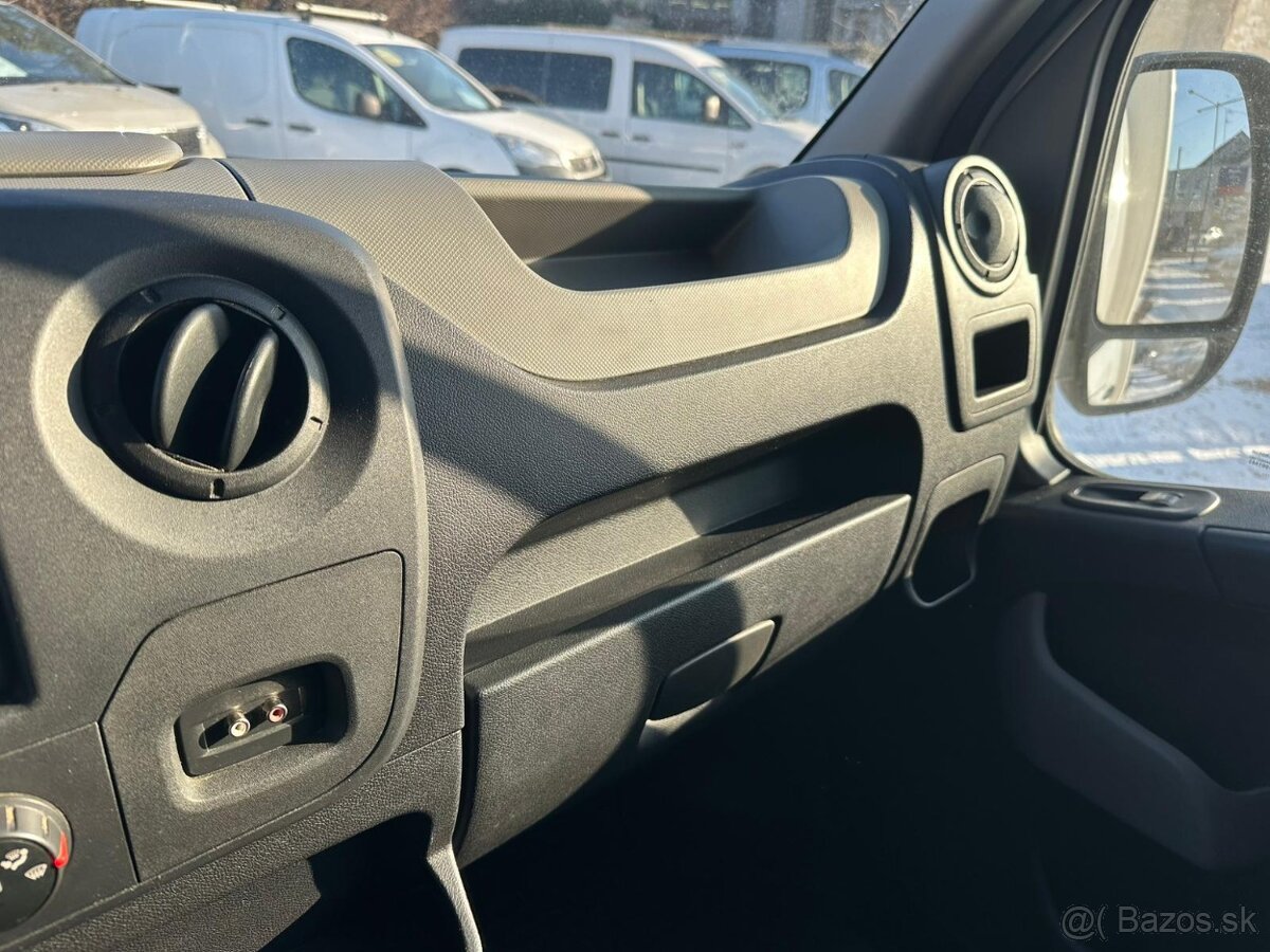 Renault Master 2.3DCi, 107KW, L4 - 12