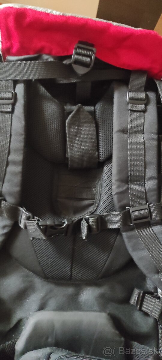 Veľký turistický batoh - 12