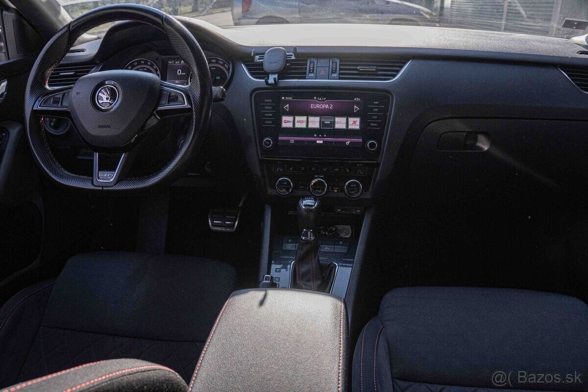 Škoda Octavia Combi RS TDI - 12
