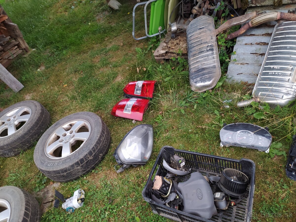 Náhradné diely Hyundai Tucson 103kw 4x4 kod motora D4EA - 12