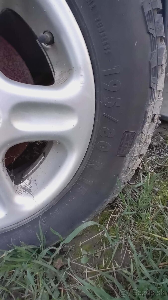 5x114,3 r15 OFFROAD 195/80R15 - 12