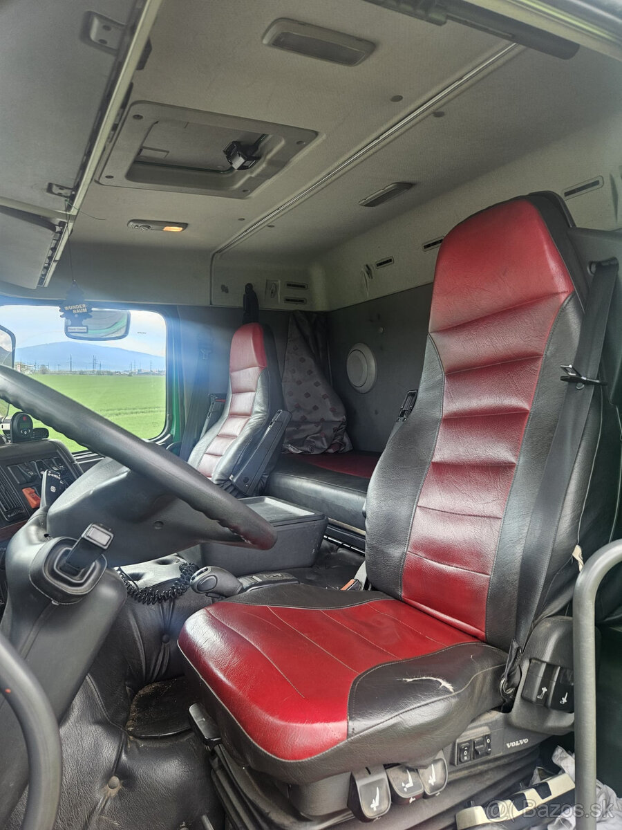 Volvo FM9 6x2 s hydr. ruk + hydr.čelo r.v.2003 - 12