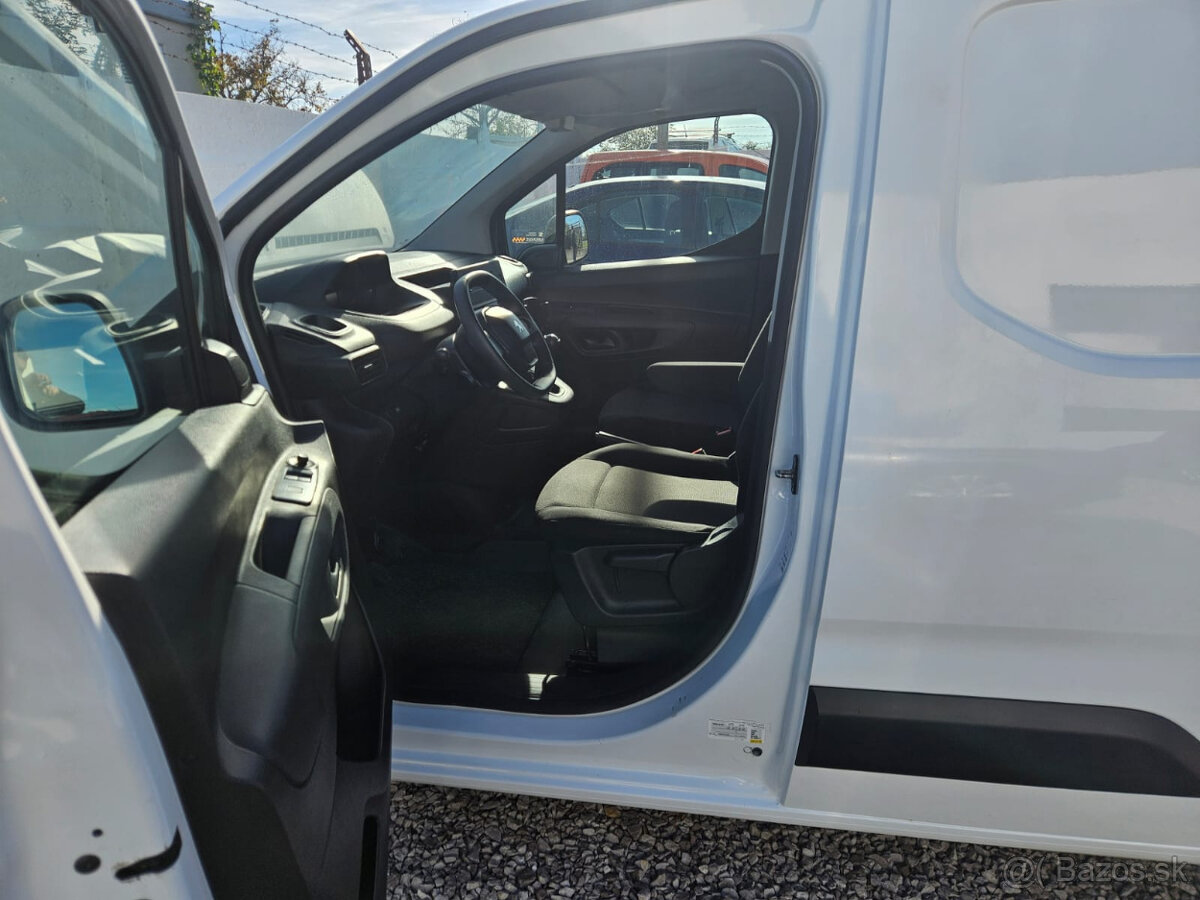 Peugeot Partner BlueHDI 100 (6 089 € bez DPH) - 12
