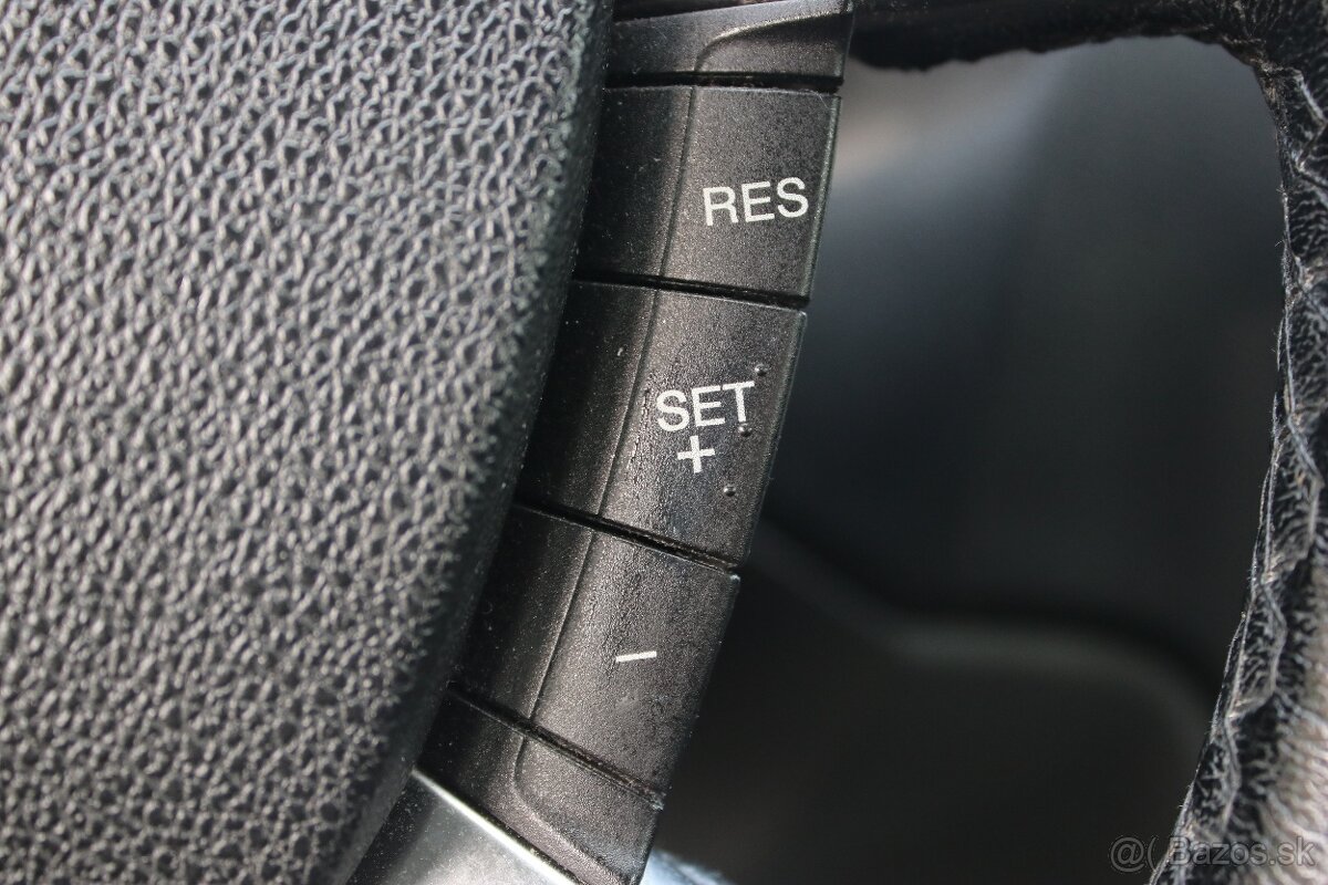 FORD FOCUS 1,6i BENZÍN 74KW/101PS - 12