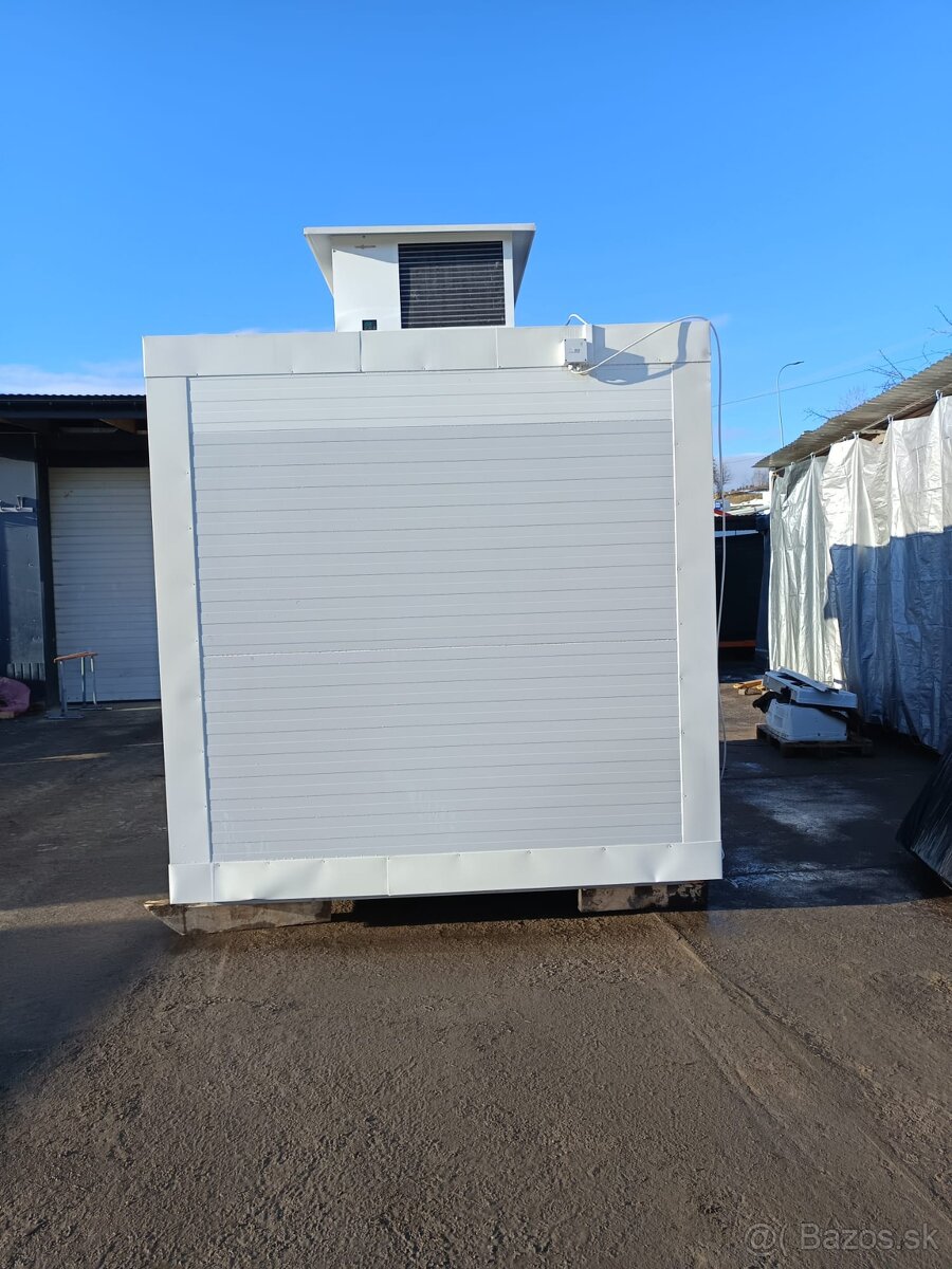 CHLADIACI BOX NOVY - 12