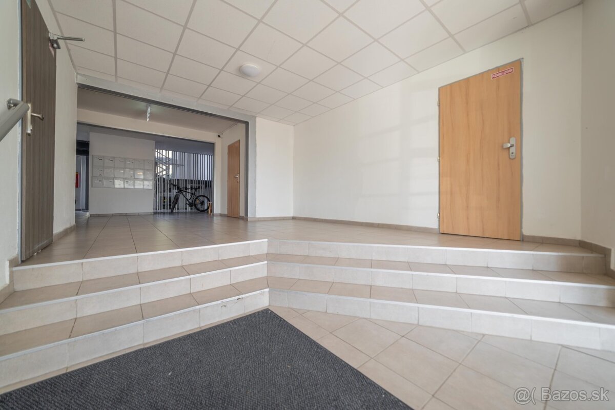 1 izb. byt + ZARIADENIE V CENE, Popradská, KE-Západ - 12