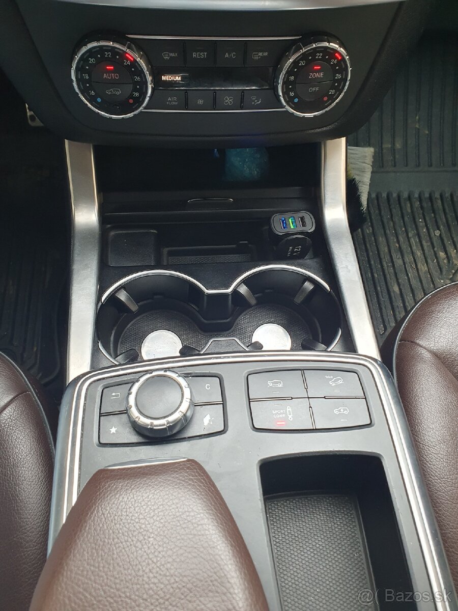 Mercedes Benz ML 350 - 12