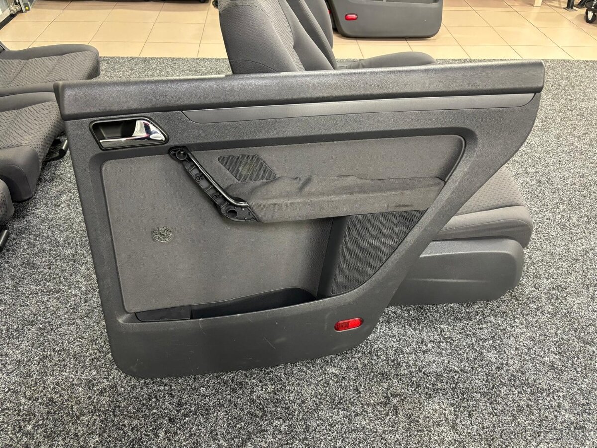 Predám INTERIER sedačky+tapacíre VW TOURAN 1T 7-MIEST - 12