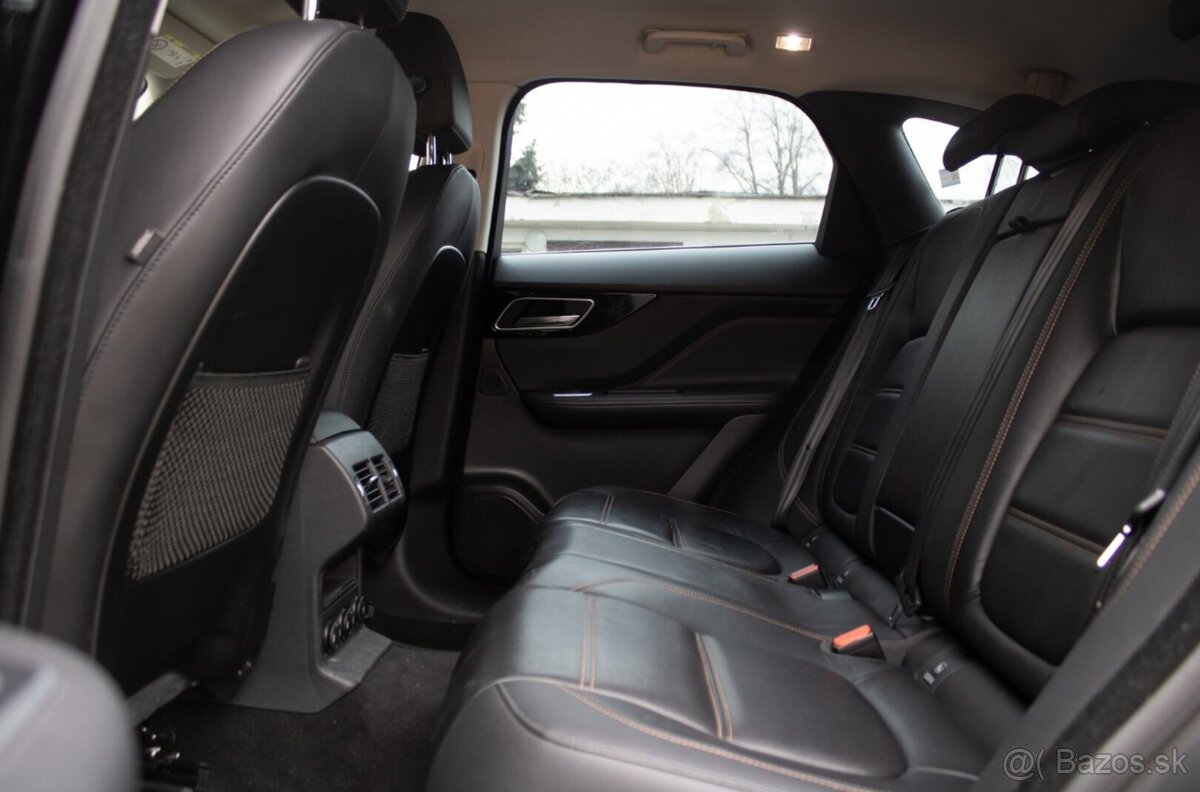 Jaguar F-Pace 2.0D 132kw 4x4 AT/8 2018 - 12