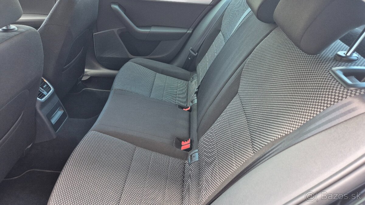 Škoda Octavia 1.4 TSI 150k Business DSG - 12