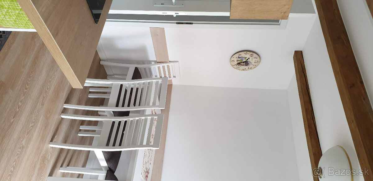 PREDAJ dvojpodlžný rodinný dom PODHAJSKÁ. - 12